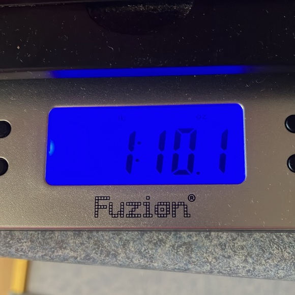 Vintage Enamelware Red Pot With Lid and Wood Handle - Picture 12 of 12